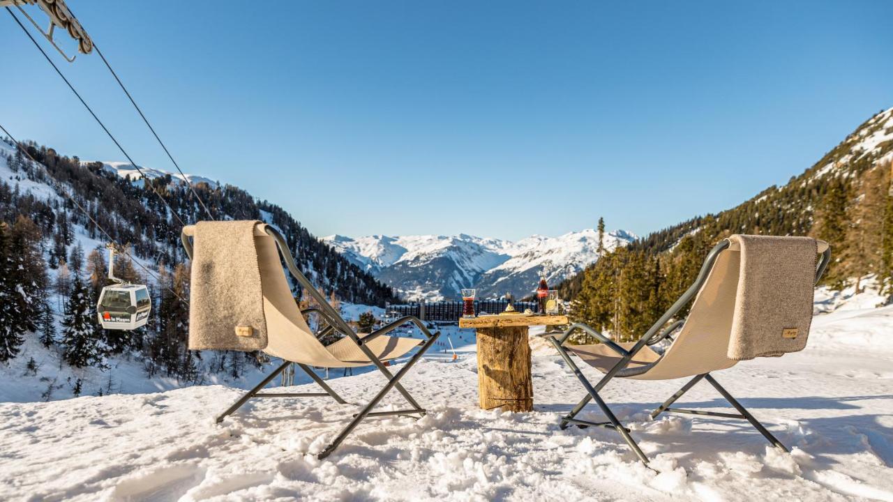 Hotel Carlina By Les Etincelles La Plagne Εξωτερικό φωτογραφία